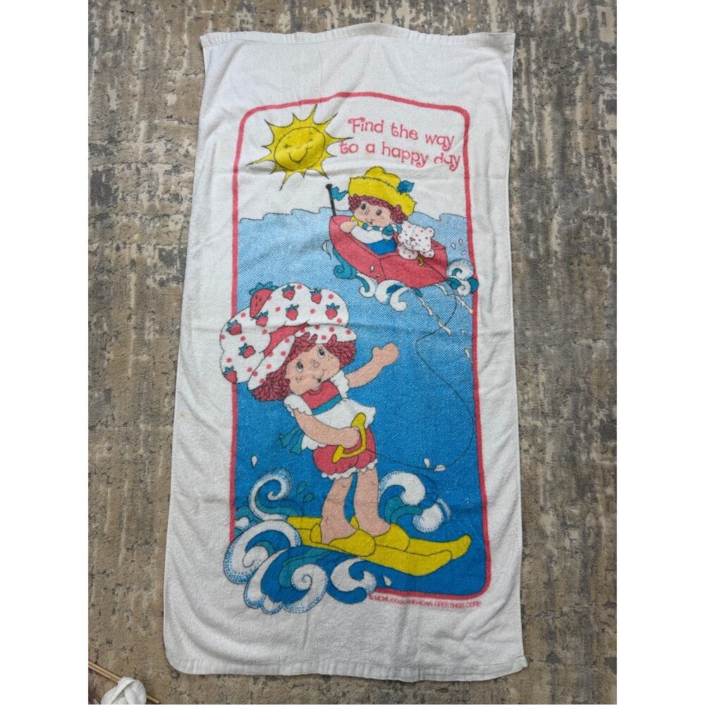 Vintage 1984 Strawberry Shortcake Beach Towel – American Greetings Corp